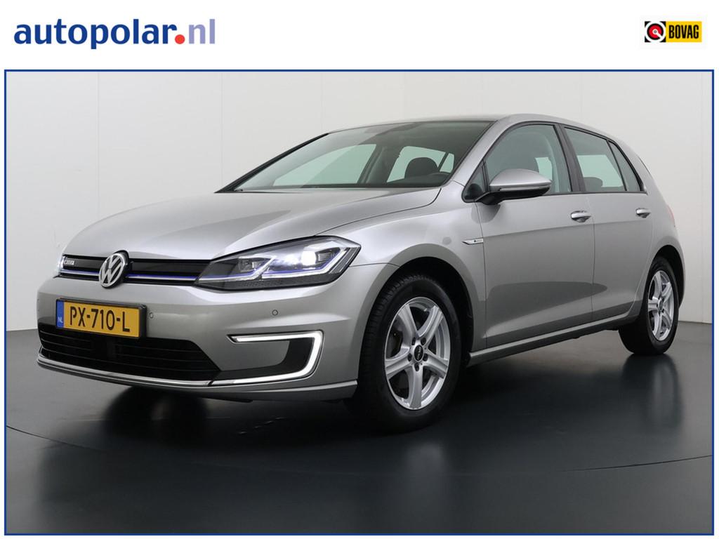 Volkswagen e-Golf e-Golf AdaptiveCruise/Carplay/Clima etc., Auto's, Gebruikt, Zwart, Met garantie (alle), 231 km
