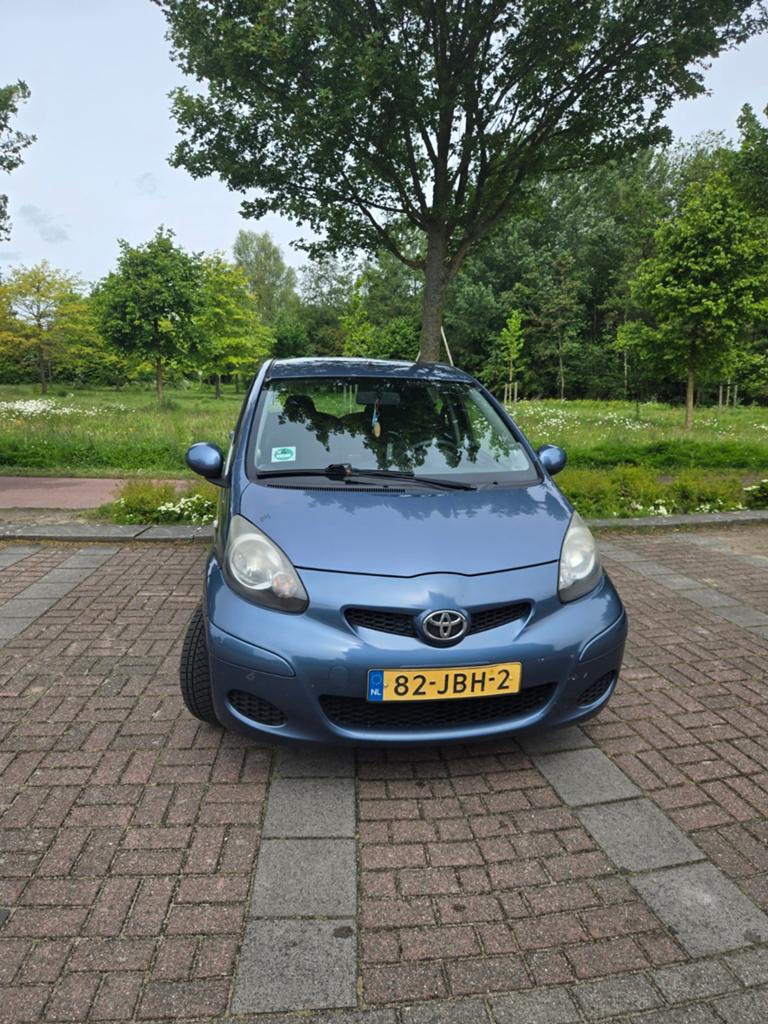 Toyota Aygo 1.0 12V Vvt-i 5DRS 2009 Blauw, Auto's, Toyota, Voorwielaandrijving, 68 pk, Origineel Nederlands, Handgeschakeld