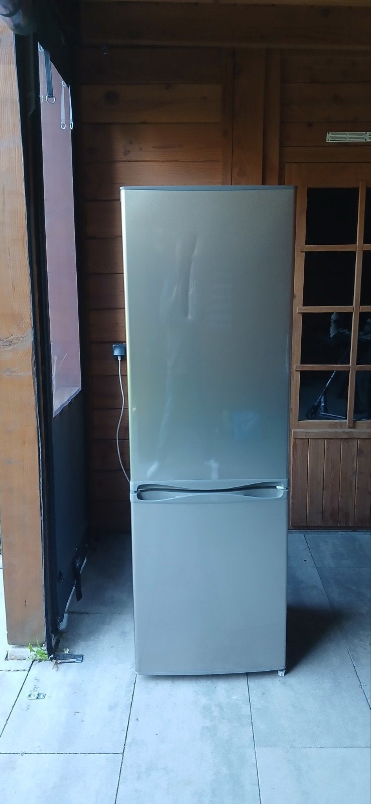 Quigg/Medion Koel-/vrieskast 237L - H169 B54 D56 cm, 200 liter of meer, Ophalen, Gebruikt, Met aparte vriezer