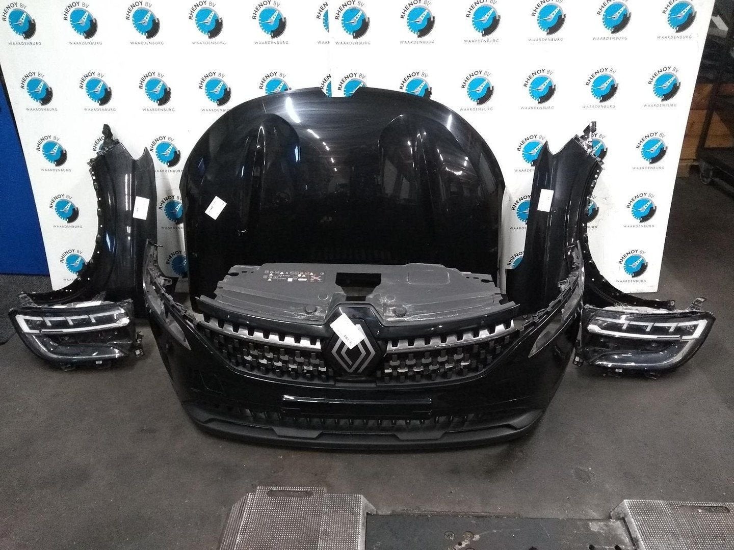 RENAULT AUSTRAL VOORKOP COMPLEET 2023, Ophalen of Verzenden, Gebruikt, Stiba lid