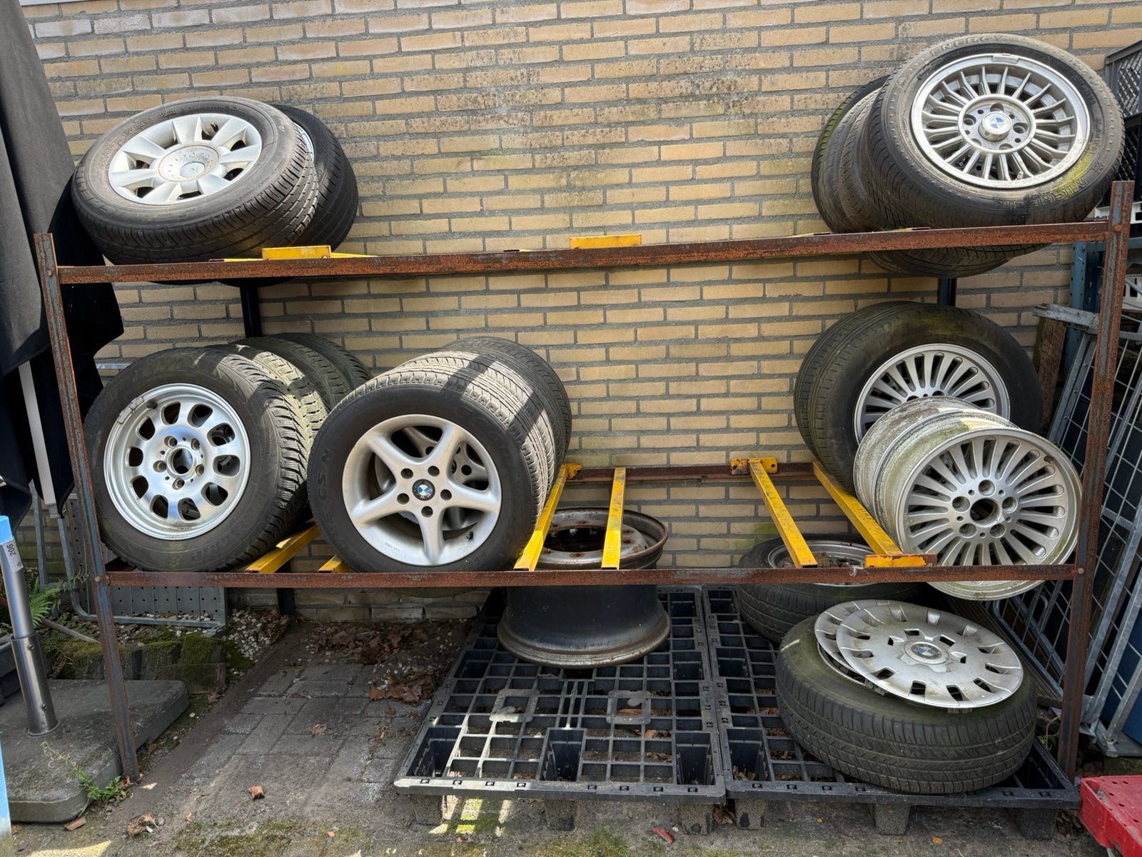 Banden stelling exclusief velgen, Ophalen