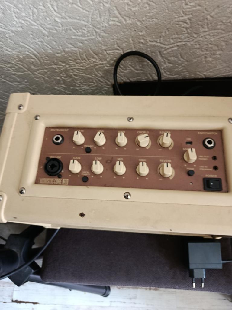 Versterker, Muziek en Instrumenten, Ophalen of Verzenden, Zo goed als nieuw, Minder dan 50 watt