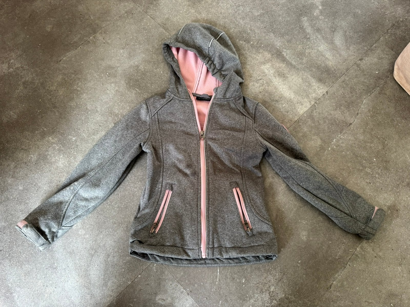Softshell jas meisje maat 128, Ophalen of Verzenden, Gebruikt, Meisje, Jas