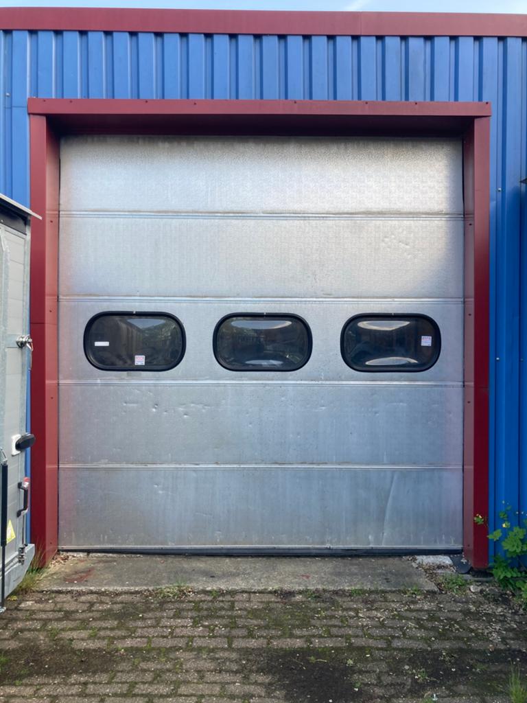 Te huur: 170m2 garage / werkplaats /opslag