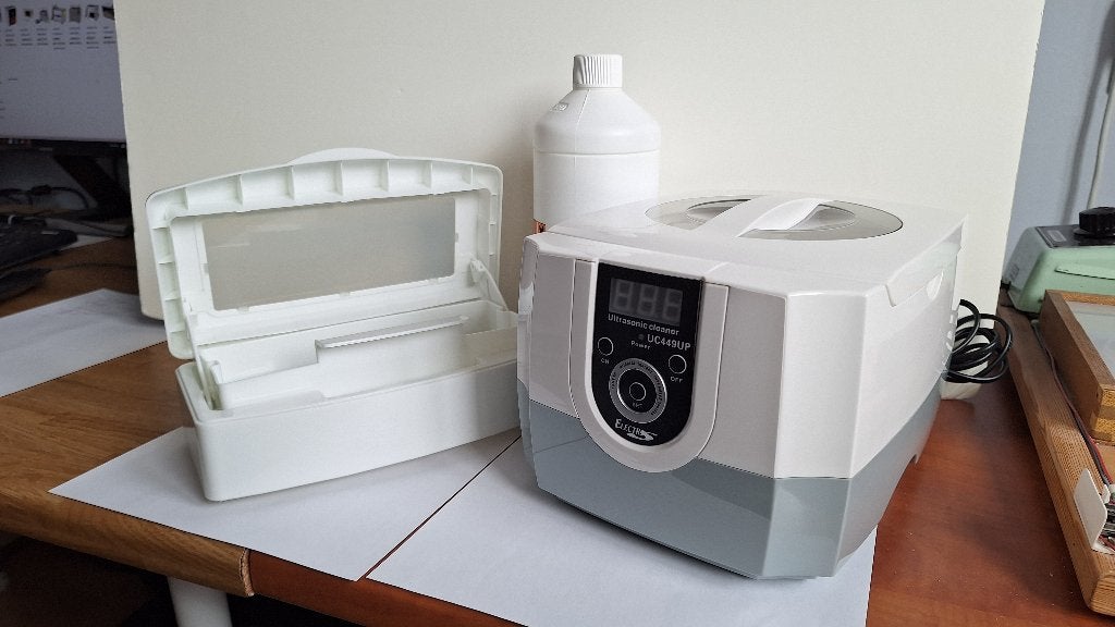 Ultrasonic cleaner UC449UP voor o.a. Pedicuregebruik, Ophalen of Verzenden, Zo goed als nieuw, Overige typen