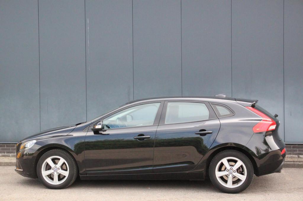 Volvo V40 1.6 T4 Kinetic Navigatie/Parkeersensor/Stoelverwar, Auto's, Volvo, Stof, Gebruikt, Zwart, 4 cilinders