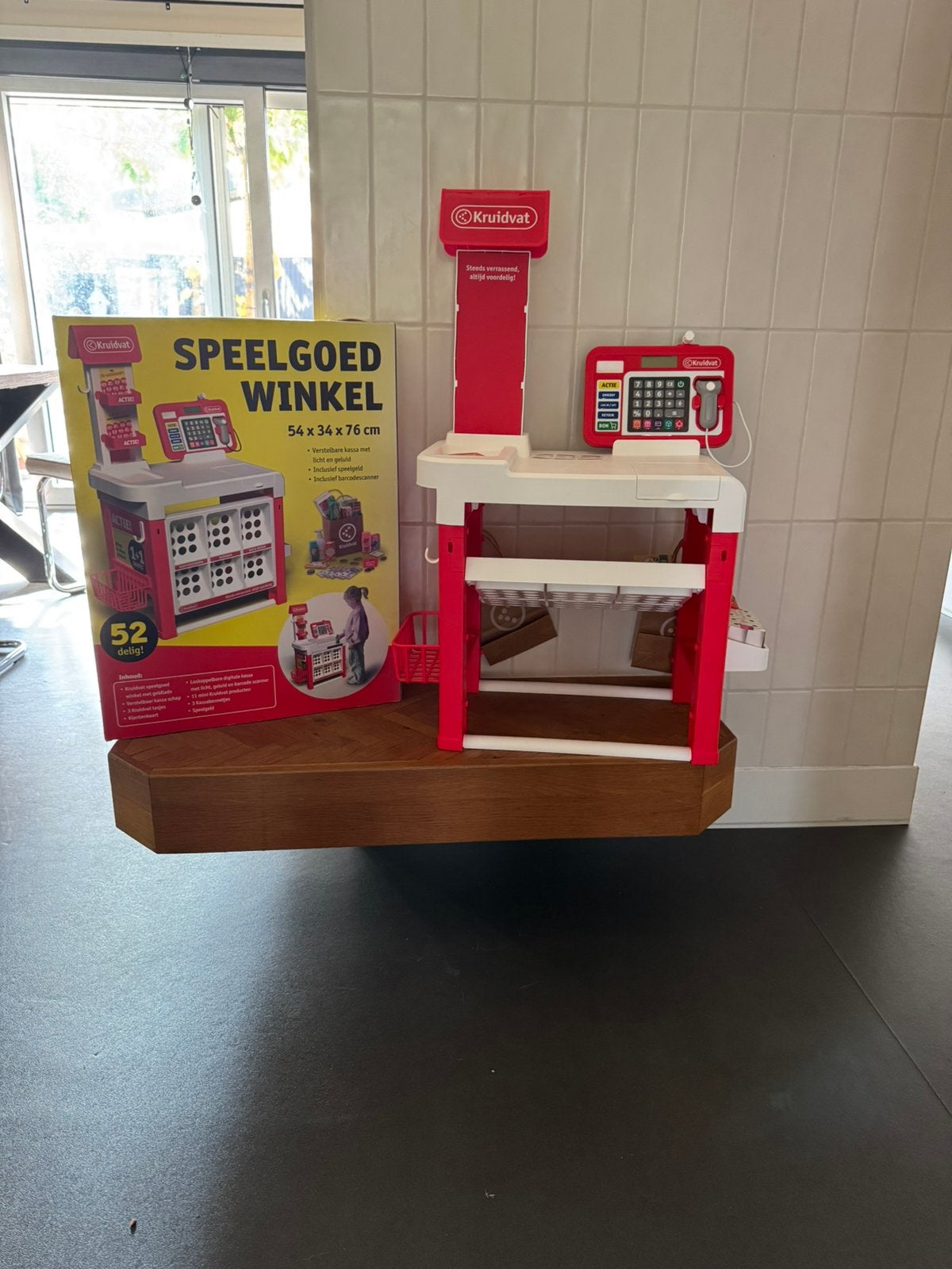 Kruidvat Speelgoed Winkel met Kassa en Accessoires, Ophalen of Verzenden, Zo goed als nieuw, Jongen of Meisje