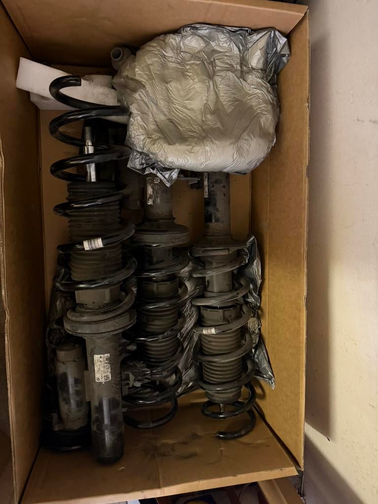 Schokbrekers veerpoot Bmw 545e g30lci adaptief 530e Xdrive, Auto-onderdelen, Ophalen of Verzenden, BMW