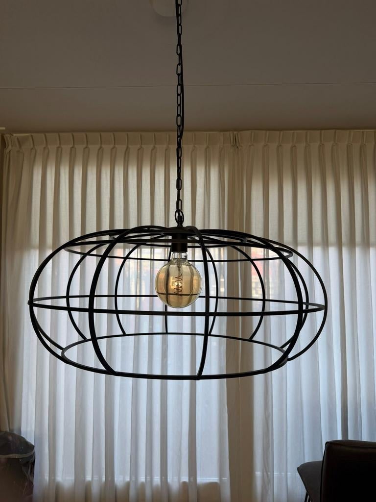 Metalen hangen lamp mooi groot model., Ophalen, Zo goed als nieuw
