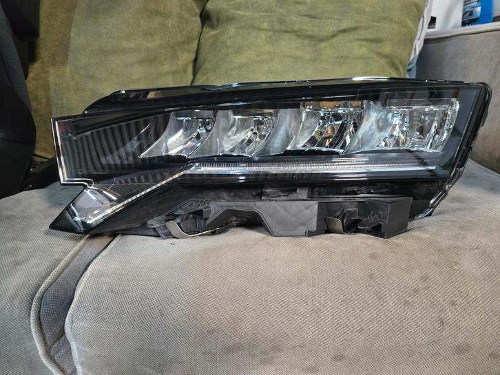 Koplamp Led links Skoda Octavia 4 5E3 facelift bj 2024-heden, Auto-onderdelen, Verlichting, Gebruikt, Brno, Ophalen of Verzenden