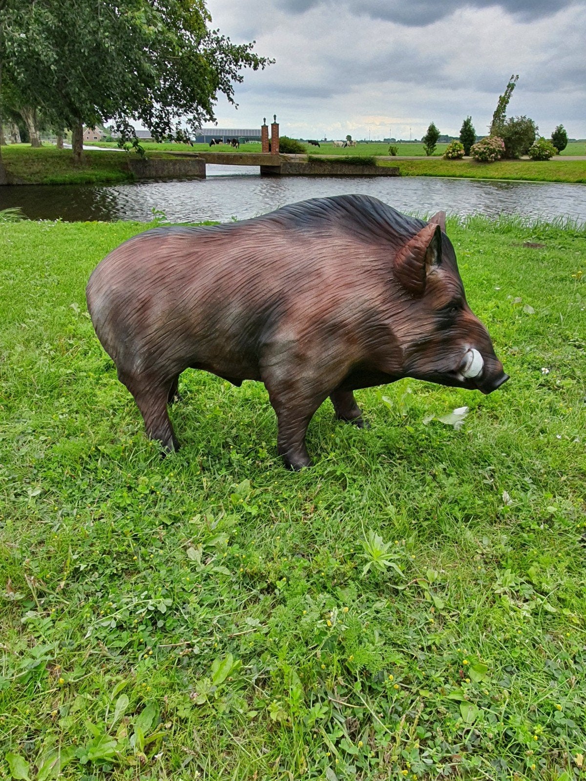 wild zwijn, Ophalen, Dierenbeeld, Kunststof, .