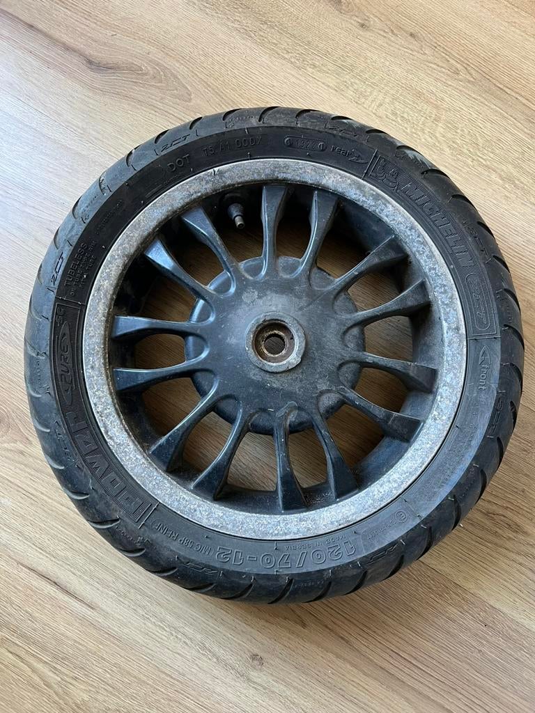 Achterwiel Vespa sprint, Ophalen of Verzenden, Zo goed als nieuw, Overige typen