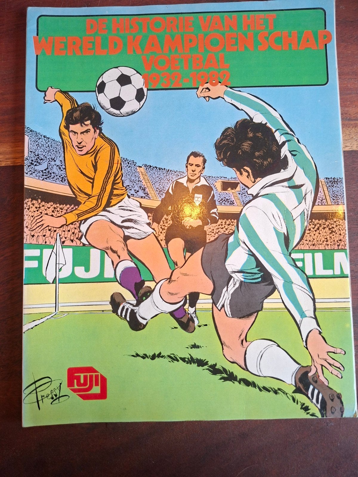 De Historie van het Wereldkampioenschap Voetbal 1930-1982, Ophalen of Verzenden, Zo goed als nieuw, Onbekend, Overige sporten