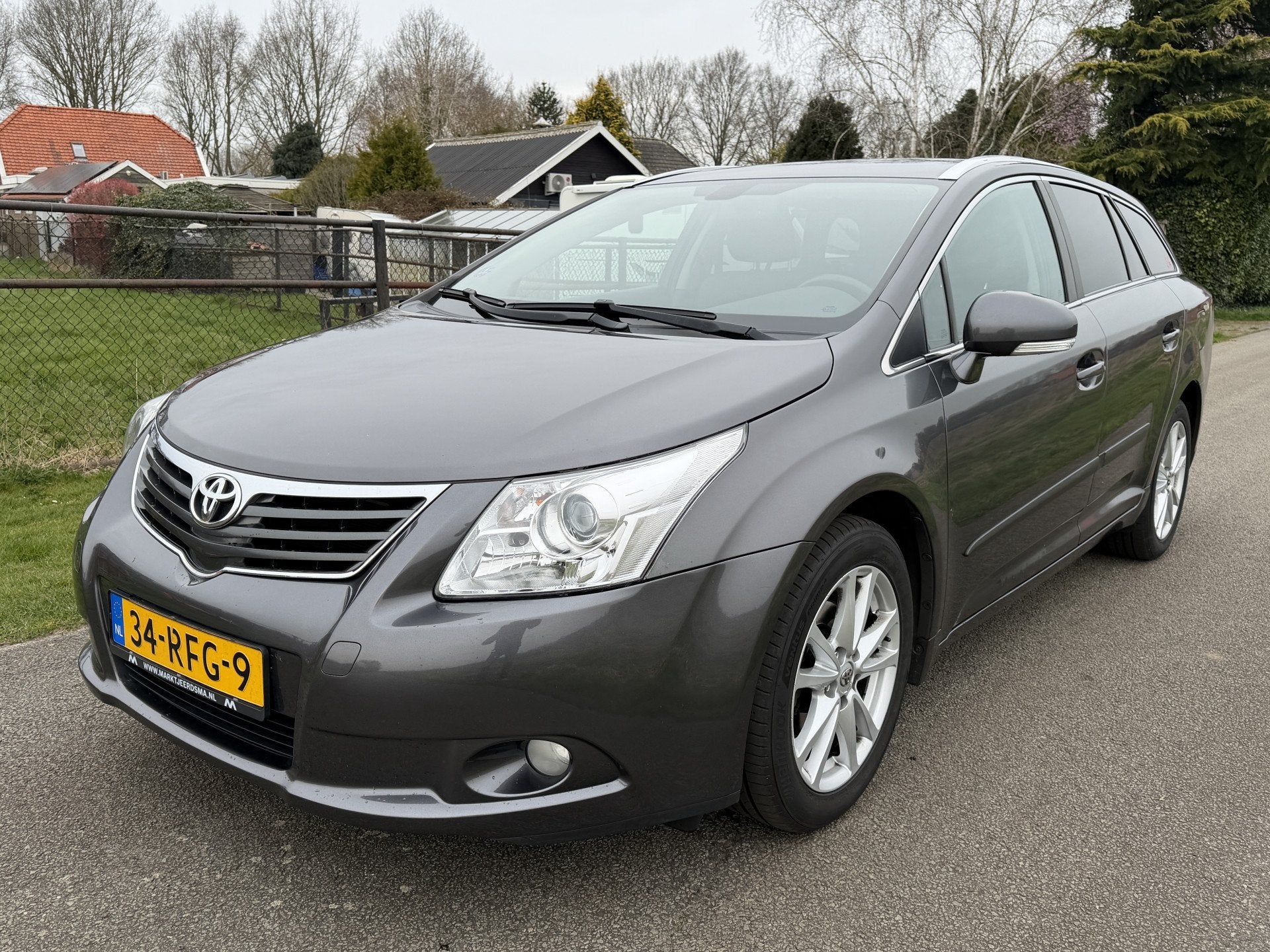 Toyota Avensis wagon 1.8 VVTi Business NAVI/ECC/CRUISE/APK 0, Auto's, Toyota, Euro 5, Zwart, 4 cilinders, Origineel Nederlands