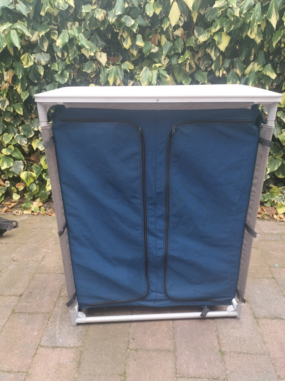 Nette campingkast, Ophalen, Zo goed als nieuw, Campingkast
