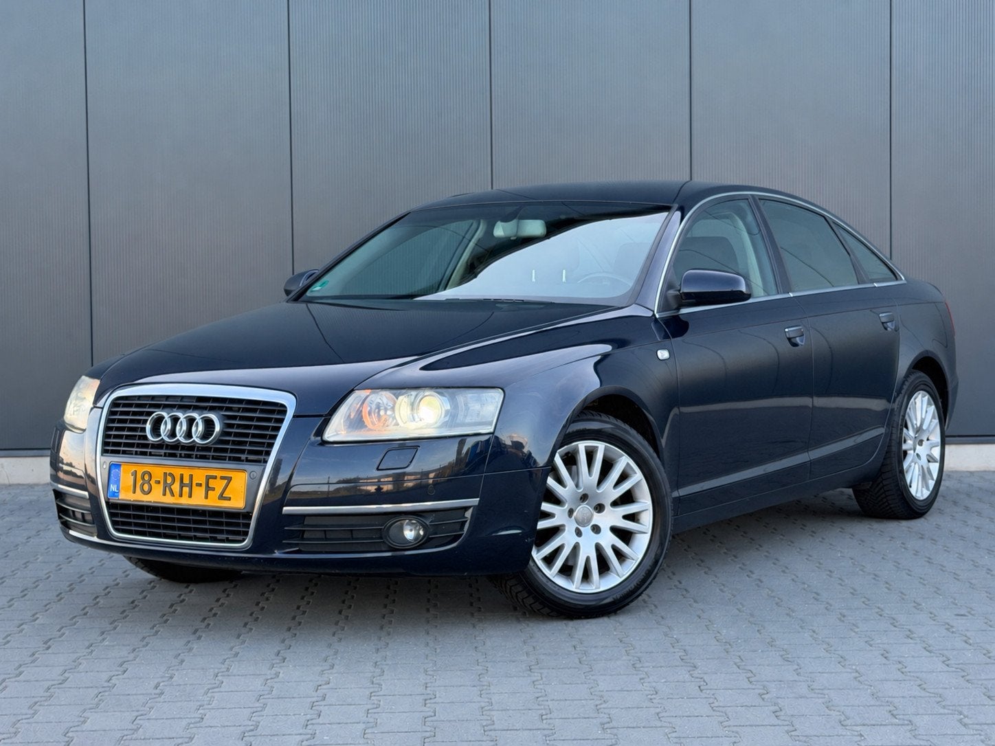 Audi A6 Limousine 2.4 Pro Line Leder - Sportstoelen - Xenon, Auto's, Zwart, Blauw, Xenon verlichting, Bedrijf