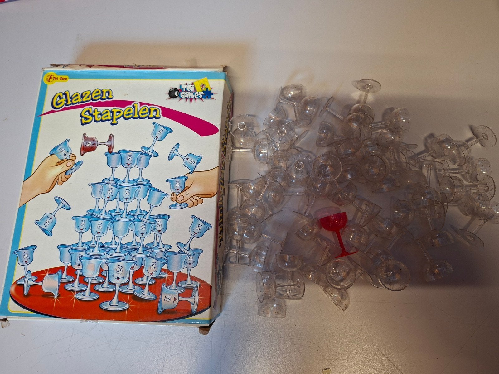 beker spel glazen stapelen, Verzenden, Zo goed als nieuw