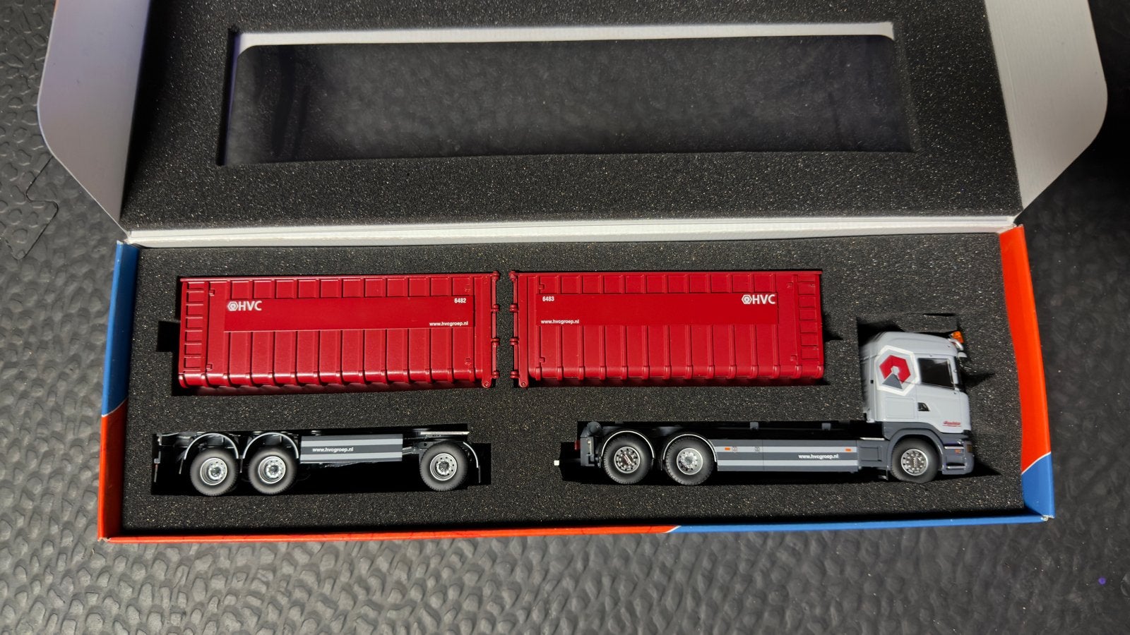 Tekno Scania Sandstra met containers, Overige merken, 1:32 tot 1:50, Nieuw, Ophalen of Verzenden