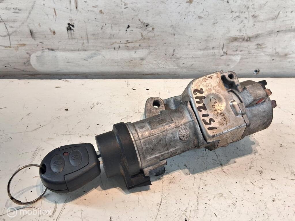 Contactslot + sleutel Vw Fox ('05-'11) 4B905851, Gebruikt, Volkswagen, Ophalen of Verzenden, Volkswagen