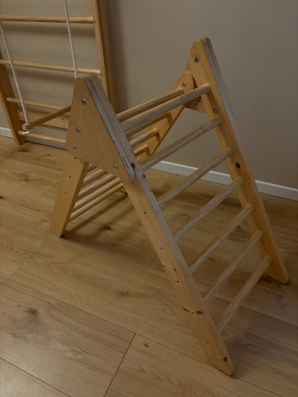 Houten klimrek voor kinderen, vastgeschroefd, Ophalen, Gebruikt, Klimwand
