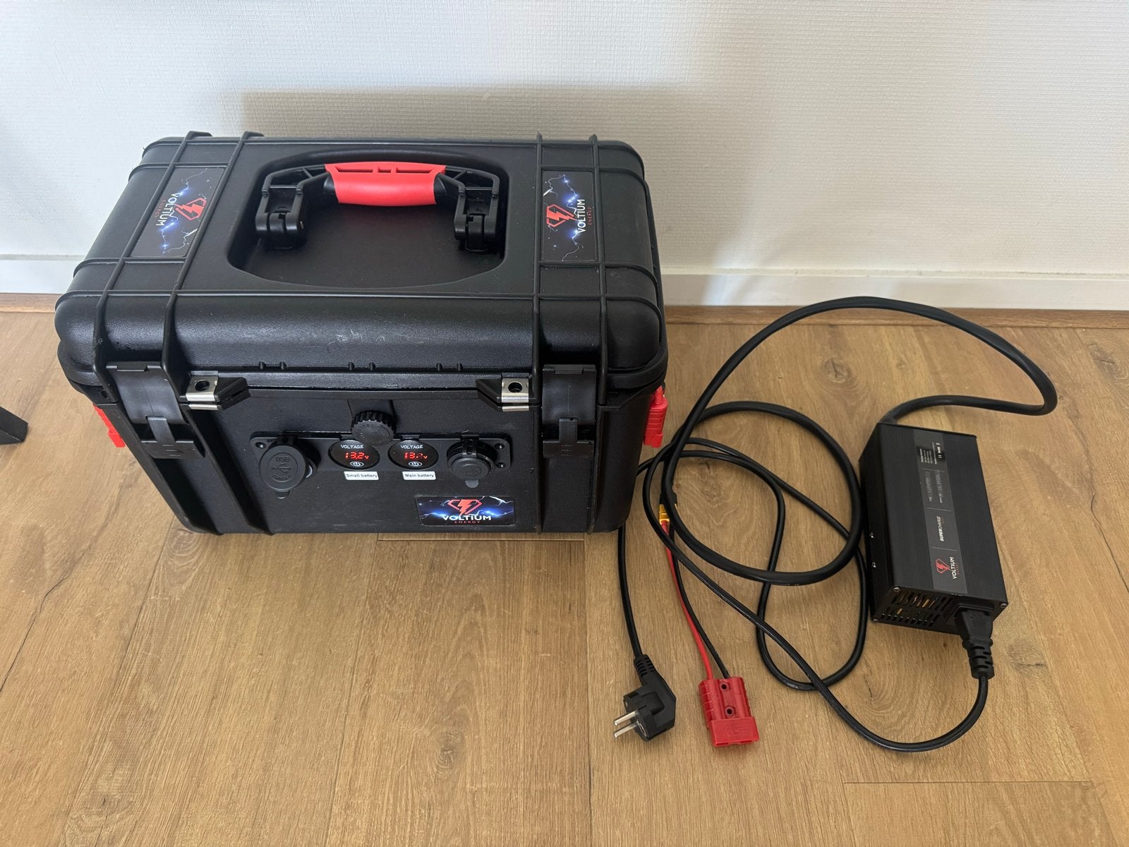 Voltium Energy 12V 100AH + 20AH Lithium Accu, Ophalen of Verzenden, Zo goed als nieuw