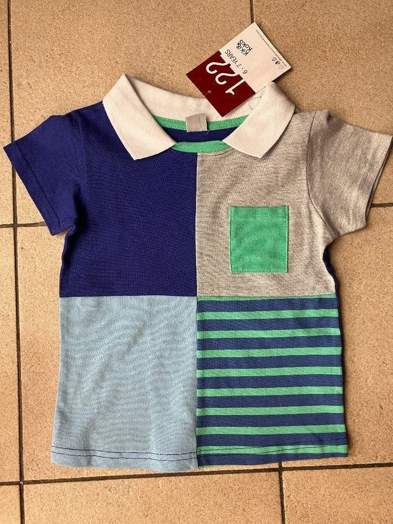 Nieuwe gekleurde polo - Maat 122, Kinderen en Baby's, Ophalen of Verzenden, Nieuw, Jongen, Shirt of Longsleeve