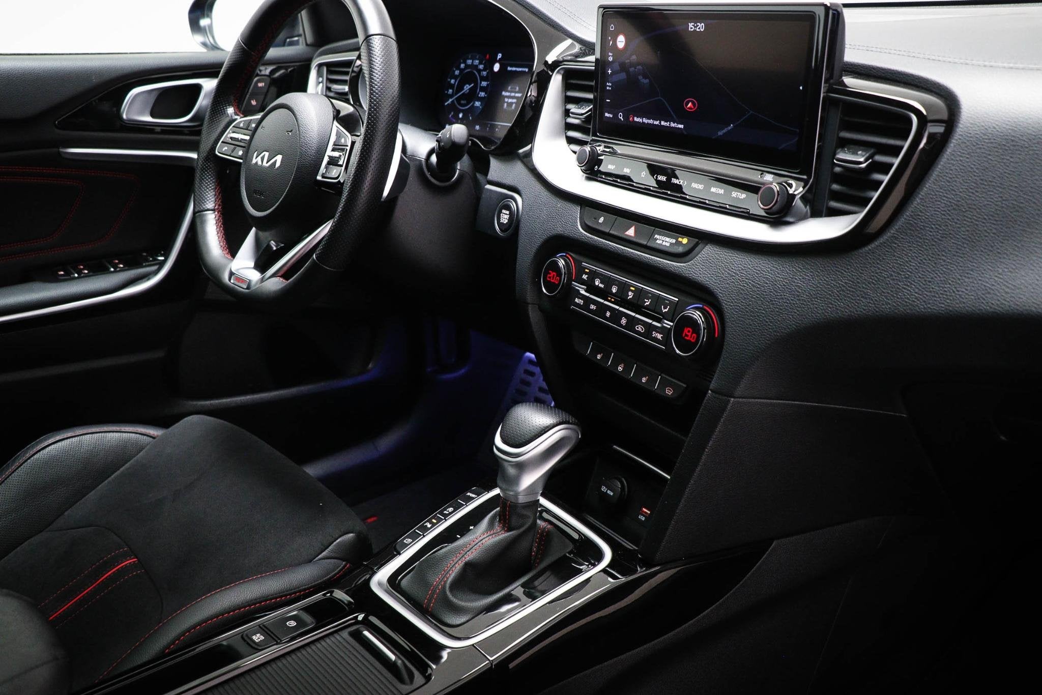 Kia ProCeed 1.6 T-GDi GT | PANORAMADAK | STUURVERWARMING | D, Auto's, 15 km/l, Gebruikt, Met garantie (alle), Blauw