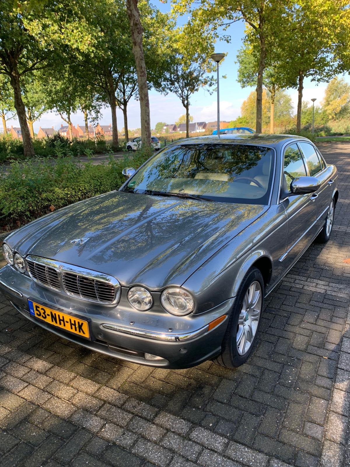 Jaguar XJ 3.0 175KW AUT 2003 Grijs, Auto's, Automaat, 238 pk, Achterwielaandrijving, Beige