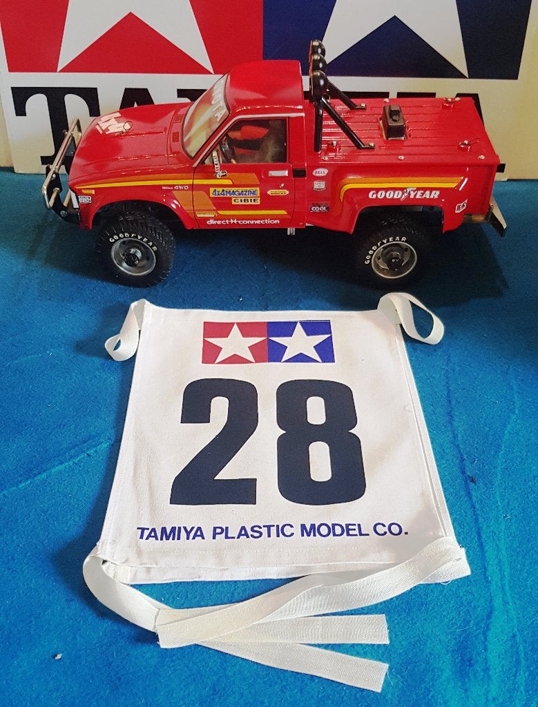 Tamiya Toyota Hilux 4x4 Pick Up #58028 van 1981, Elektro, Verzenden, Auto offroad, Zo goed als nieuw