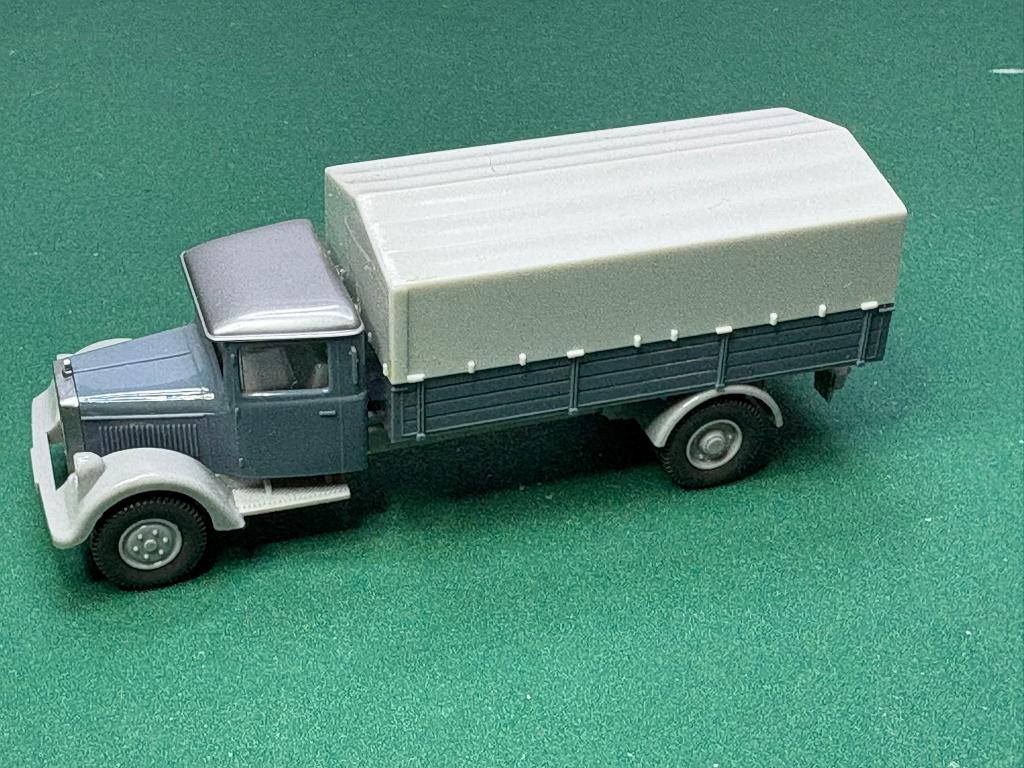 Wiking Mercedes-Benz L 2500 flatbed truck IMG6945/6/7/8/9, Ophalen of Verzenden, Zo goed als nieuw, Bus of Vrachtwagen, Wiking