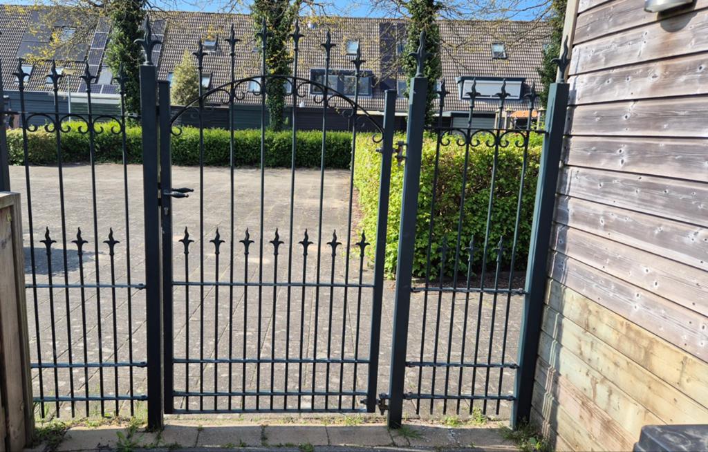 Sierhekwerk met poort - Gebruikt, Ophalen, Met poort, Gebruikt, Sierhekwerk