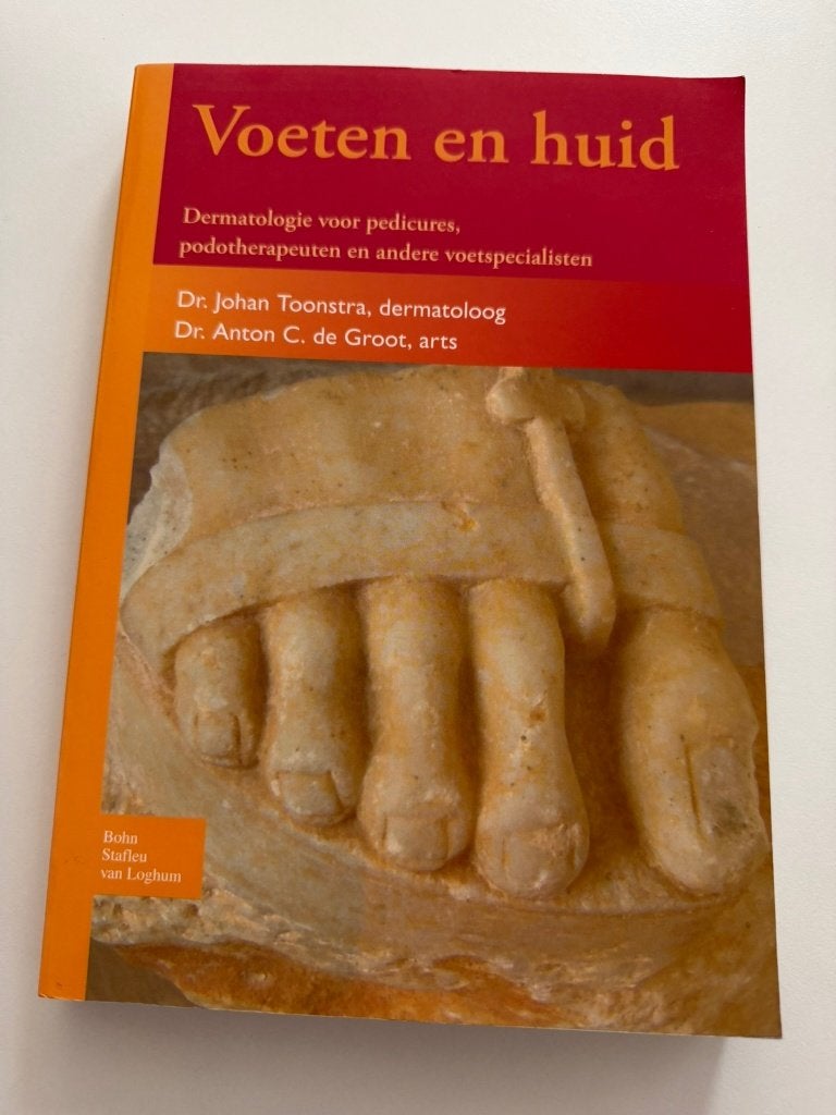 Boek: Voeten en huid Dermatologie voor voetspecialisten, Boeken, Nieuw, Ophalen of Verzenden, MBO, Bohn Stafleu van Loghum