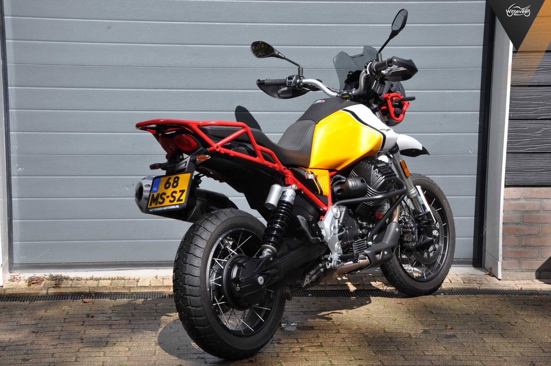 Moto Guzzi V85 TT Evocative 9000 kms!, Bedrijf, Meer dan 35 kW, Toermotor, Traction Control