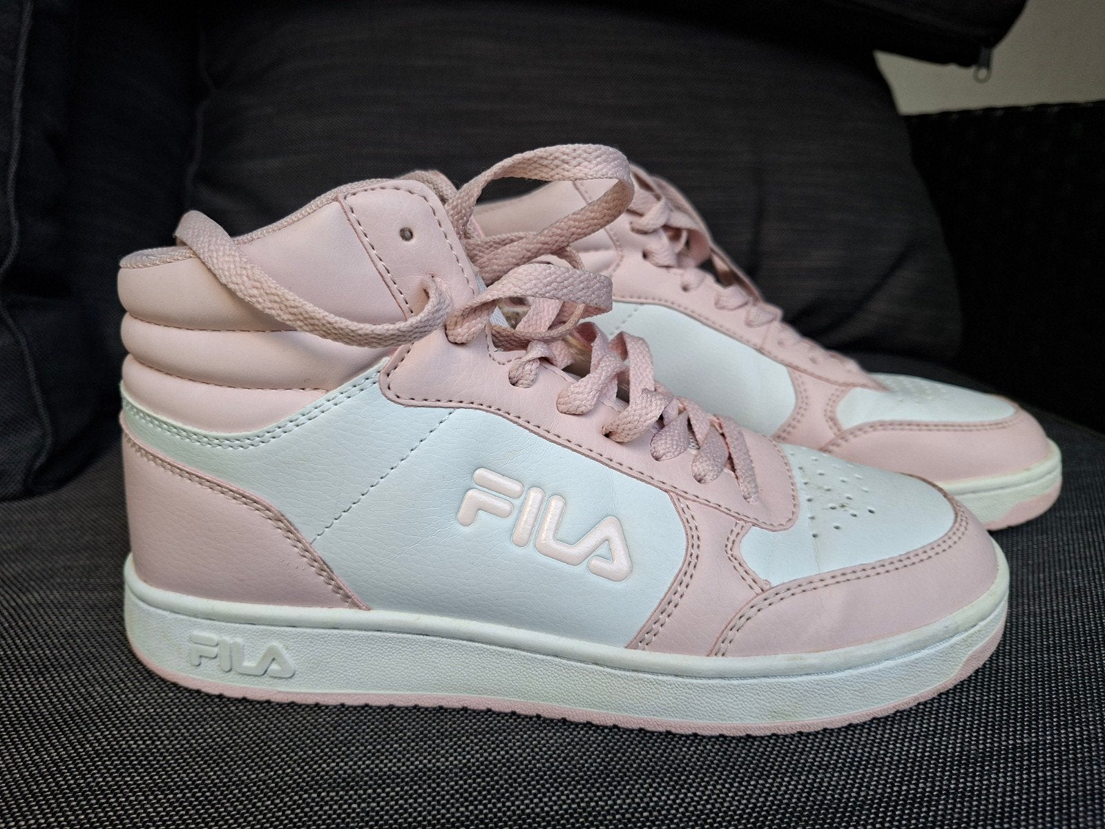Fila schoenen maat 37, Ophalen of Verzenden, Zo goed als nieuw, Wit, Sneakers of Gympen