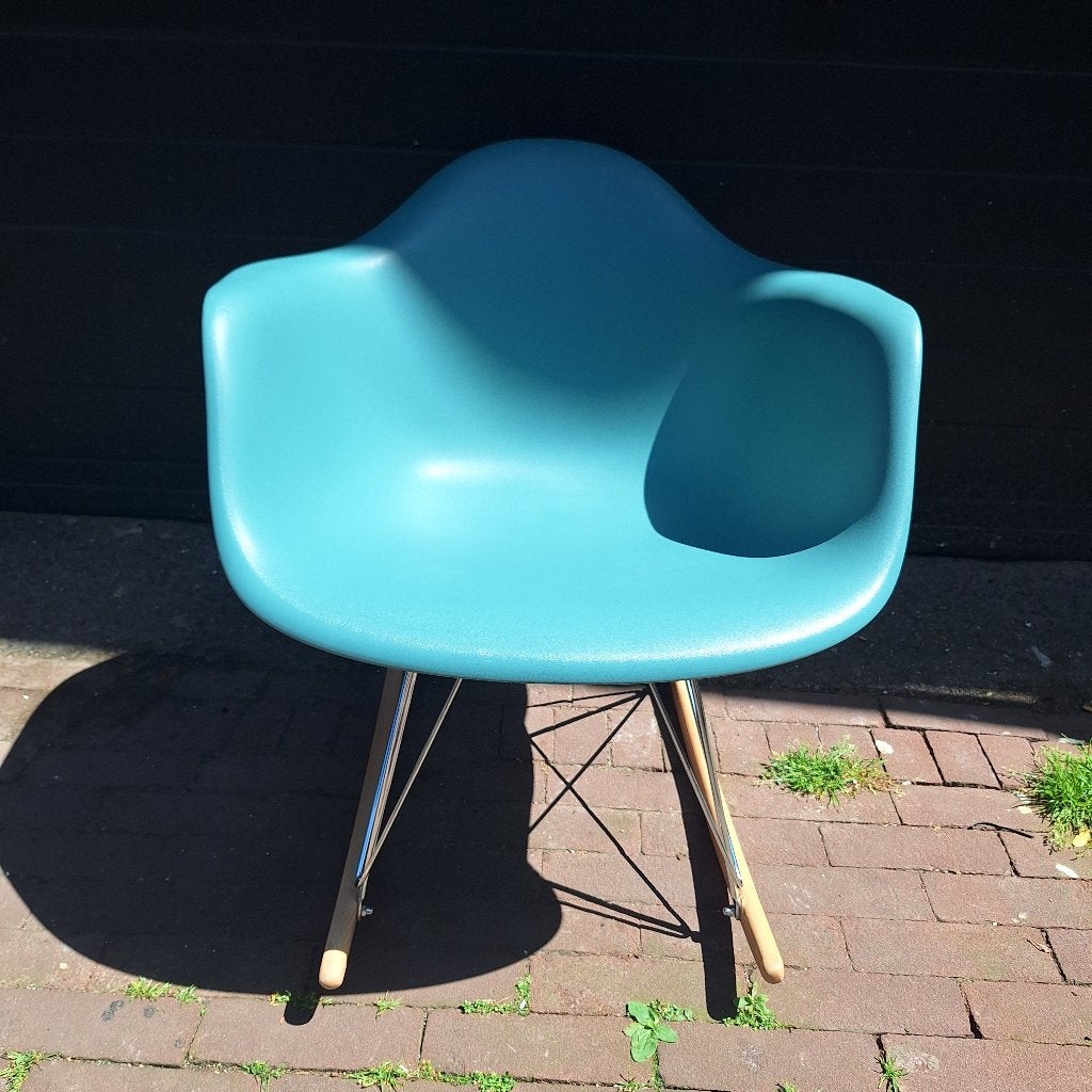 Replica Eames Schommmelstoel / Stoel / Fauteuil, Huis en Inrichting, Stoelen, Gebruikt, Overige kleuren, -, Ophalen