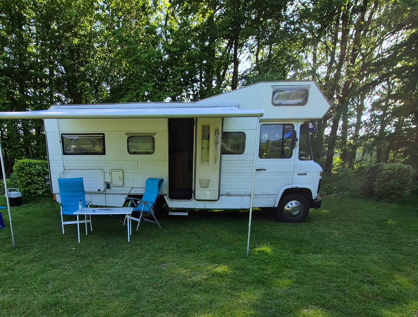 Mercedes 508 D bj 74 oldtimer camper., Auto's, Overige carrosserieën, Wit, Mercedes-Benz, Particulier