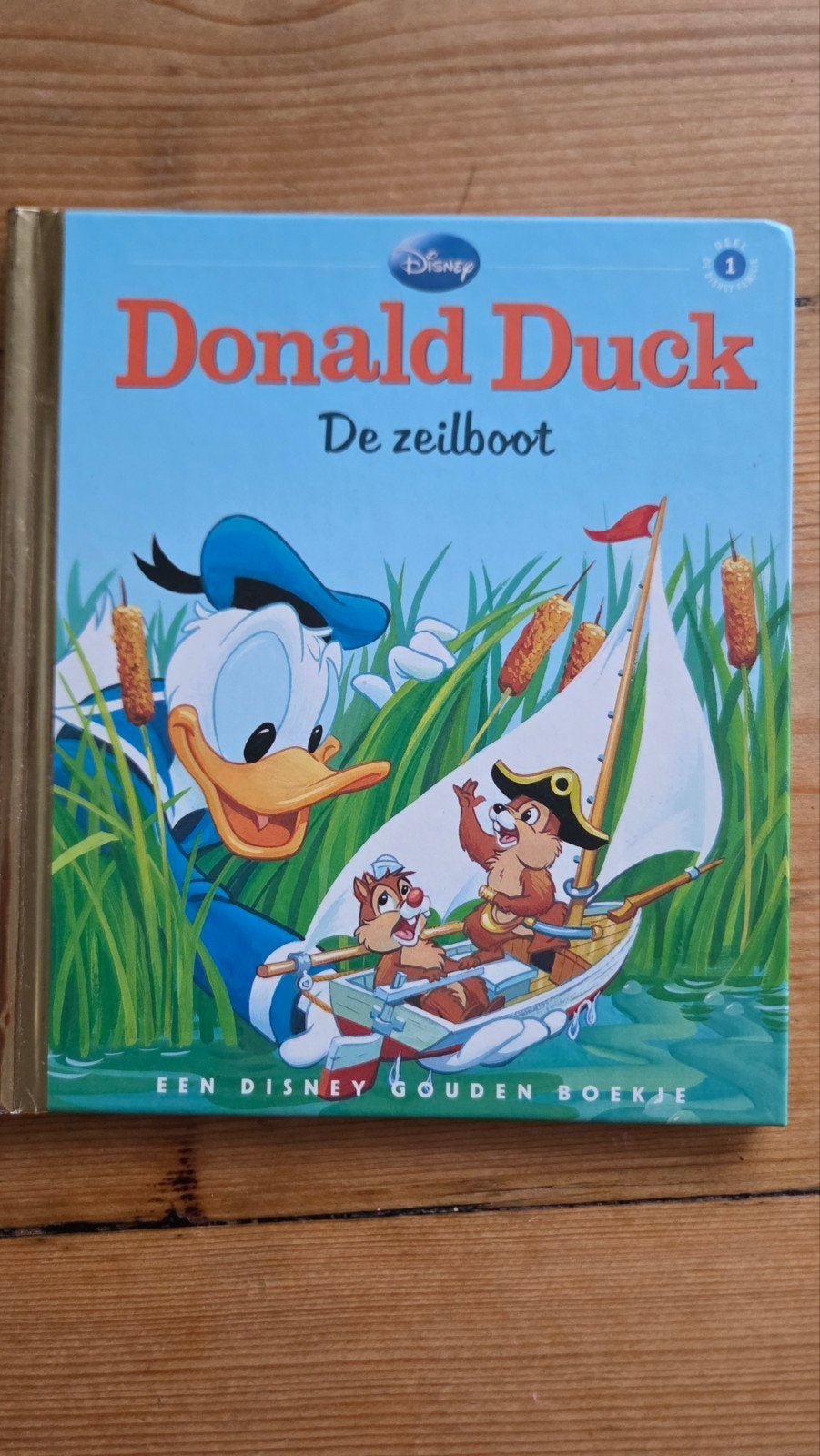 Donald Duck: De zeilboot - Een Disney Gouden Boekje, Gelezen, Walt Disney, Ophalen of Verzenden, Gouden boekje