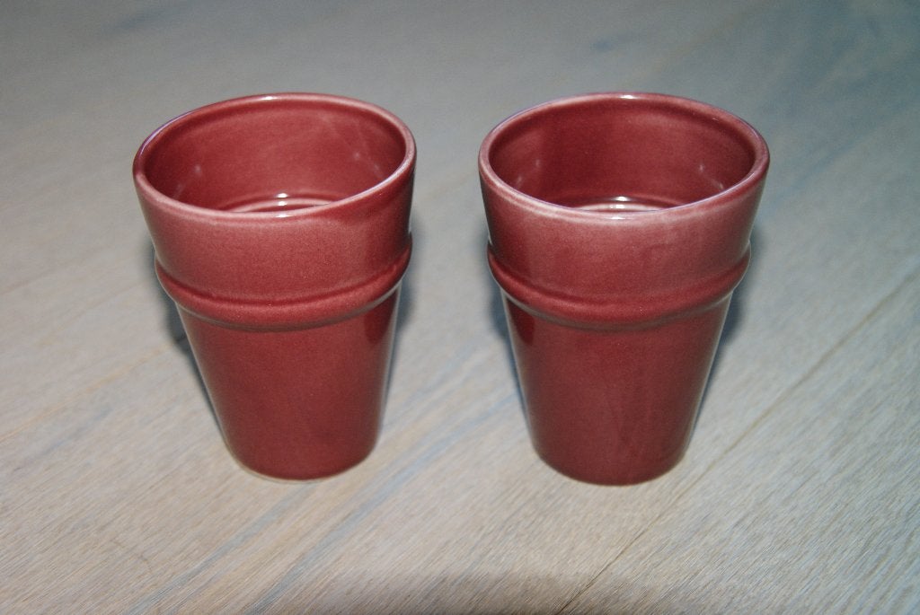 Te koop: 2 Mokken of mokjes, aubergine, paars, rood, Overige typen, Nieuw, Ophalen of Verzenden, Overige stijlen