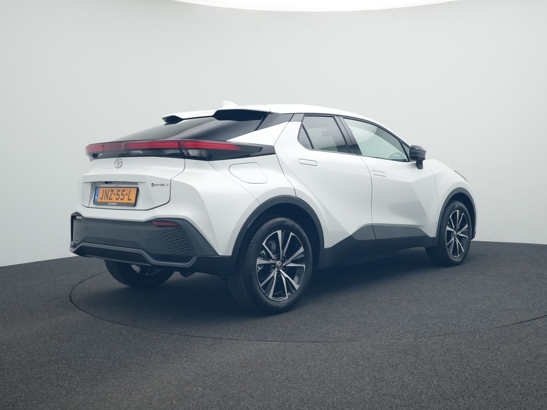 Toyota C-HR 2.0 Plug-in Hybrid 220 Dynamic *DEMO* (bj 2025), 12 maanden, Stof, 725 kg, 4 cilinders