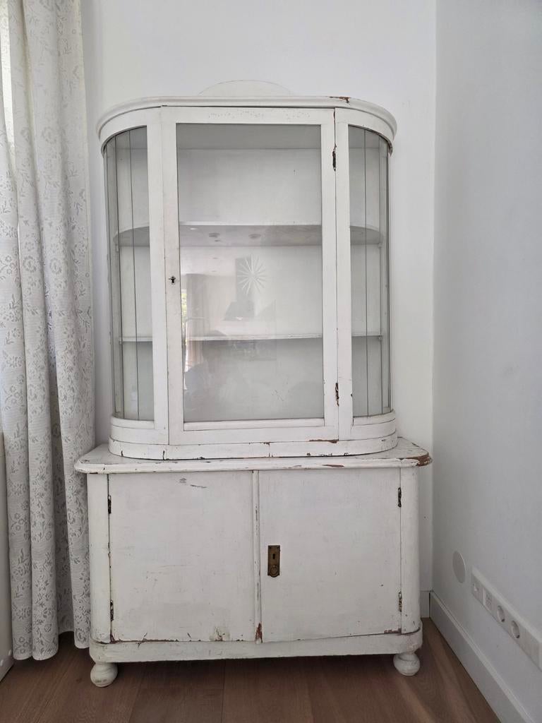 Antieke witte vitrinekast met brocante look, Antiek en Kunst, Ophalen