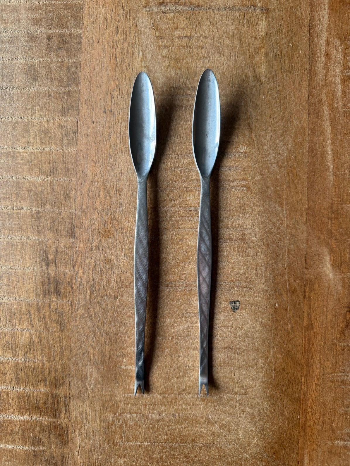 2 Vintage schelpdierbestek oesterslepels mosselbestek 20 cm, Huis en Inrichting, Keuken | Bestek, Bestekset, Ophalen of Verzenden