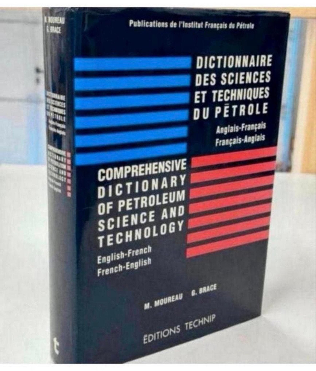 Het woordenboek petroleumwetenschap en technologieboek EN-FR, Ophalen of Verzenden, Zo goed als nieuw