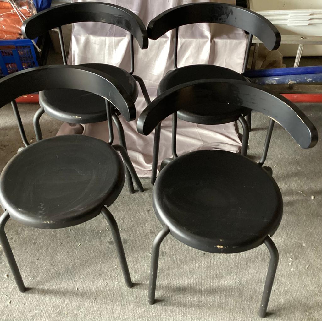 YNGVAR 4 zwarte stoelen van Ikea .., Huis en Inrichting, Ophalen, Zo goed als nieuw, Zwart, Vier