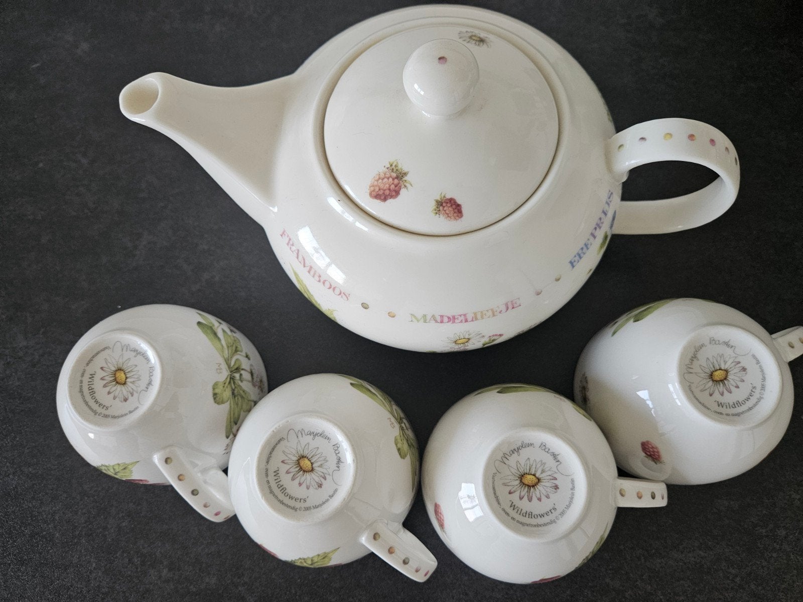 Theepot met 4 kopjes - Marjolein Bastin Wildflowers, Overige merken, Keramiek, Landelijk/Boerenbont, Ophalen of Verzenden