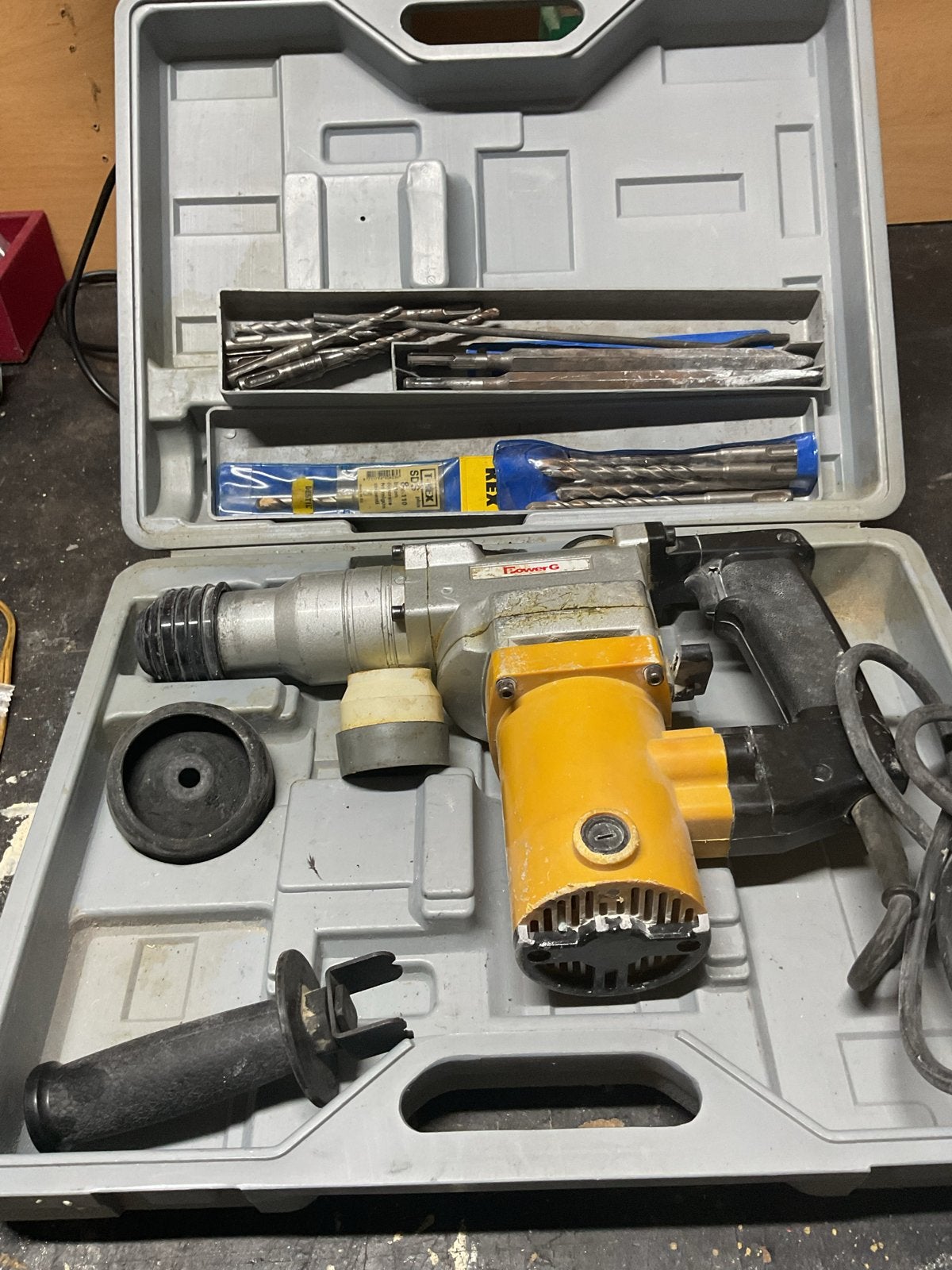 PowerG Boorhamer 800W met borenset in koffer, Ophalen, Boor- en/of Breekhamer, Klopboormechanisme, Gebruikt