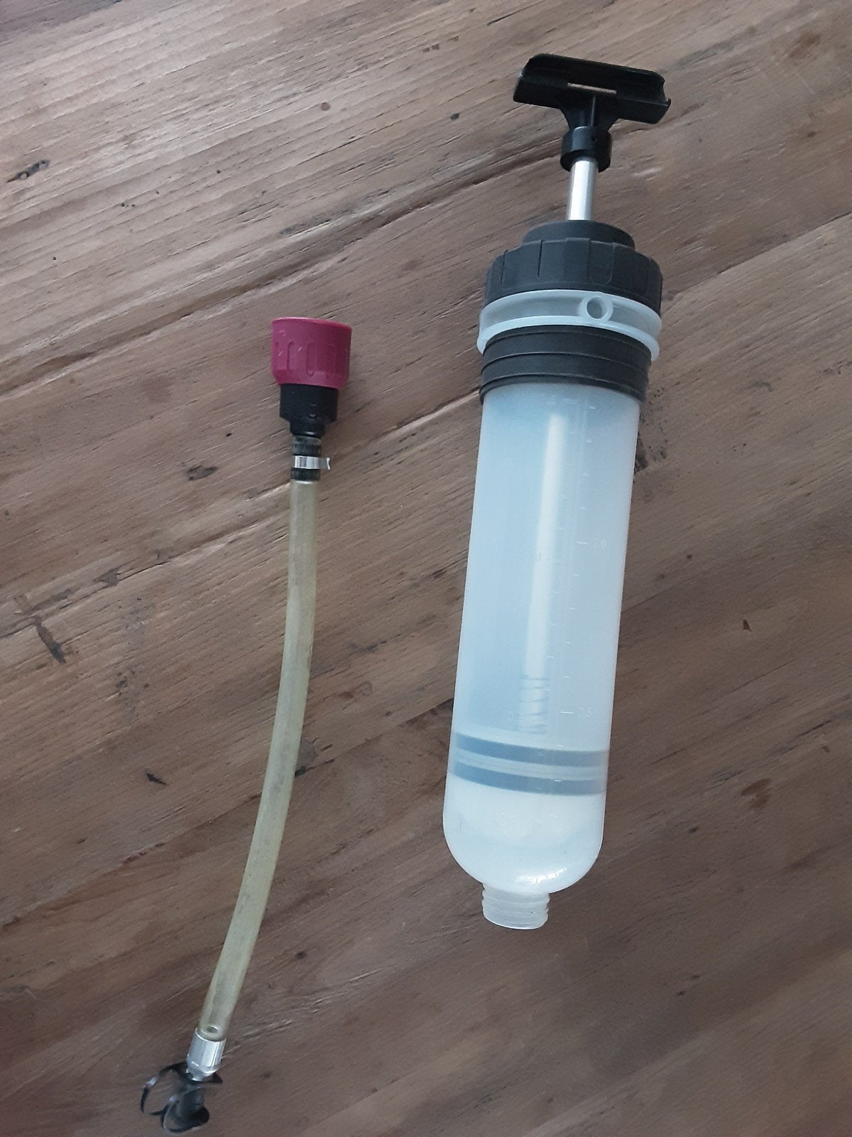 Vloeistof pomp / injectiespuit 1,5 liter, Ophalen