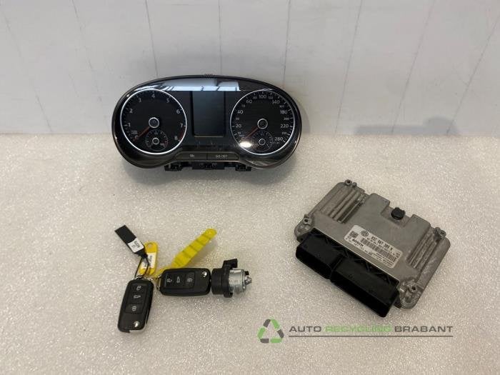 Computer Motormanagement van een Volkswagen Polo, Gebruikt, -, Volkswagen, -