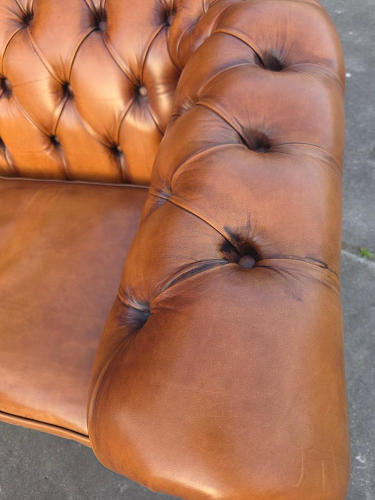 Luxe Chesterfield bank Bendic + BEZORGING GRATIS, Onbekend, Driepersoons, Zo goed als nieuw, Rechte bank