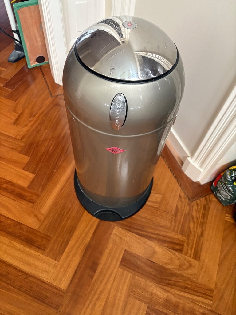 Wesco prullenbak, Ophalen, Kunststof, 40 liter of meer, Zo goed als nieuw