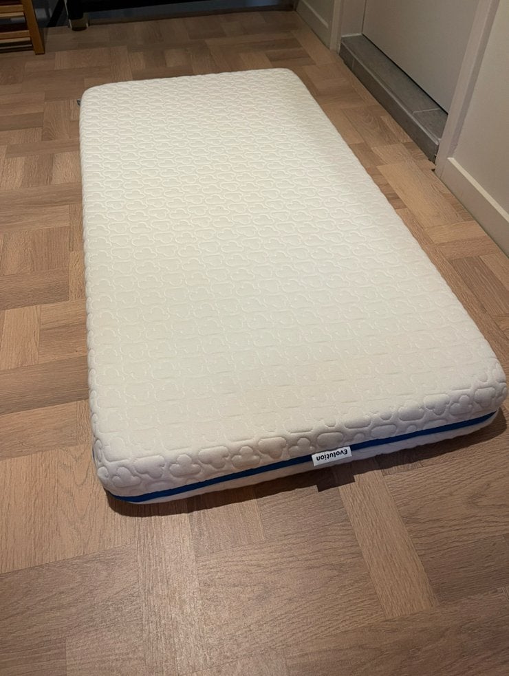 AeroSleep Evolution matras 120x60, Ophalen, 190 cm of minder, Zo goed als nieuw, Matras